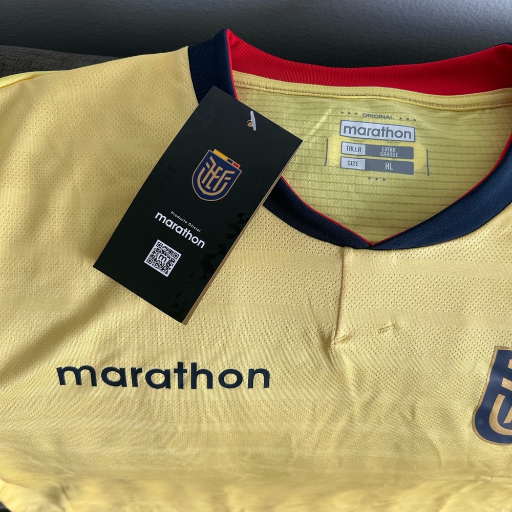 Ecuador Authentic National Team World Cup Qualifier 2026 Yellow Jersey Men’s XL - Picture 4 of 7